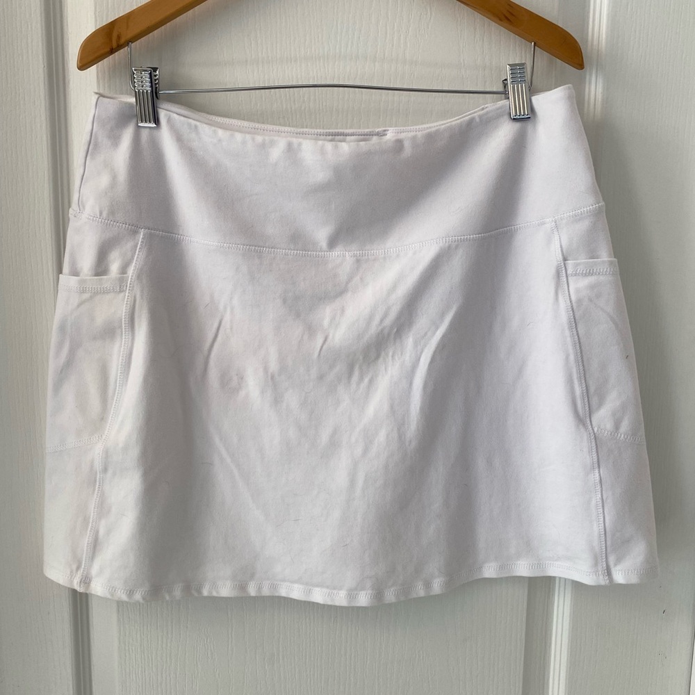 Intro Love The Fit Skort White with Tummy Control